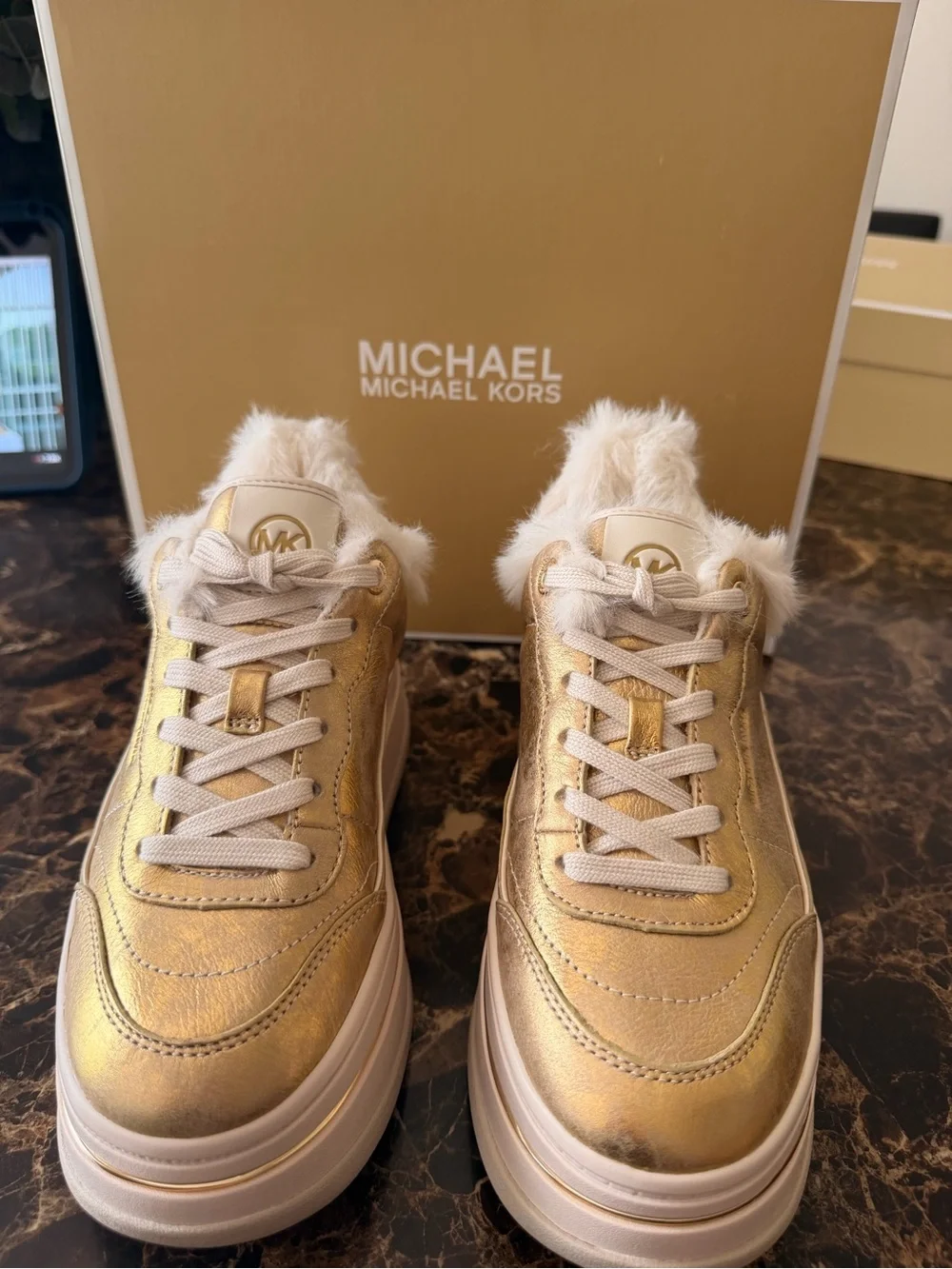 NWT Michael Kors Hayes Lace Up MetallicGold LeatherPlatformSneakers FurTrimUS6.5